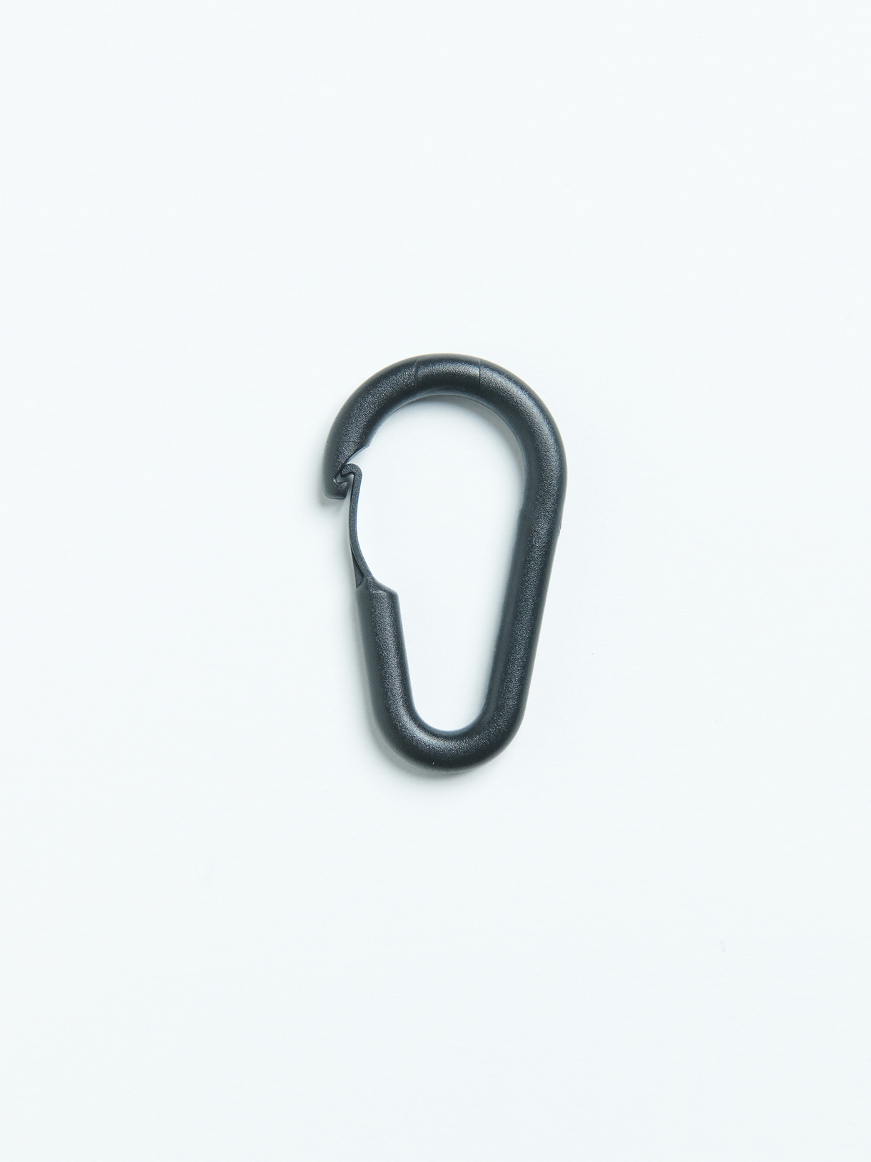 RECYCLED PLASTIC CARABINER